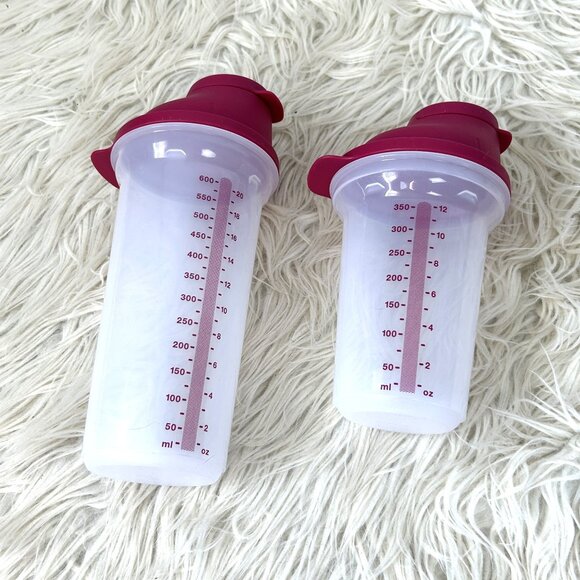 Tupperware Shaker Cups Lot of 2 Small and Large (no agitators) - Picture 1 of 6